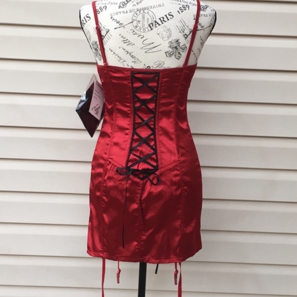 Corset dress - Picture 3 of 4